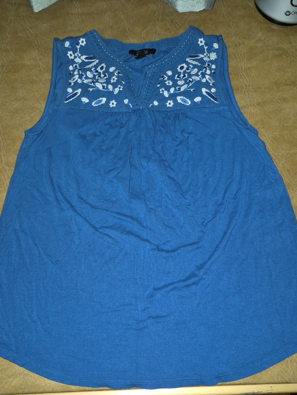 Dalia Blue Sleeveless Embroidered Tank Top Size S